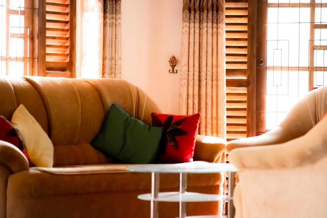 White Win Villa Elewela エクステリア 写真