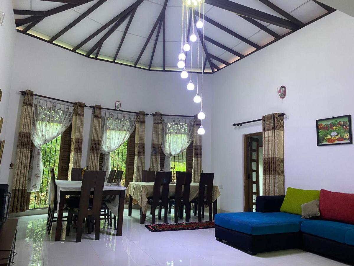 White Win Villa Elewela エクステリア 写真