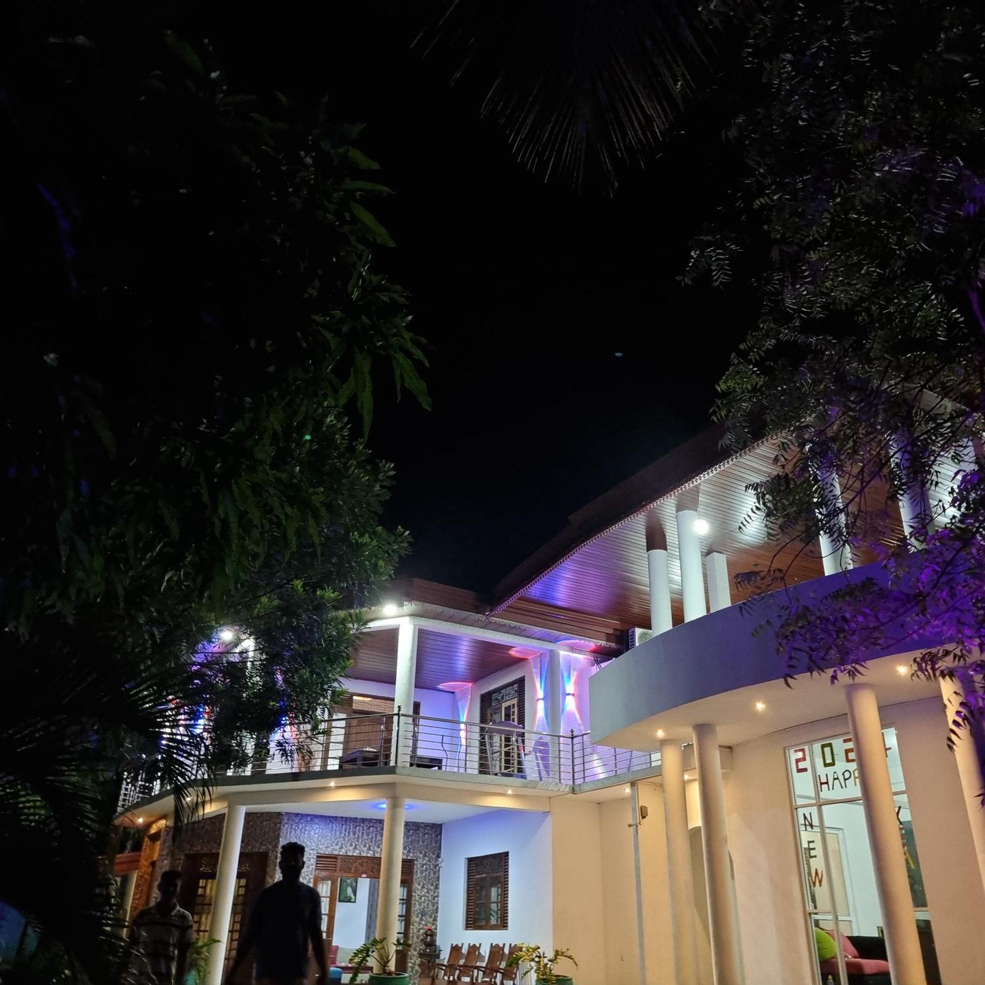 White Win Villa Elewela エクステリア 写真